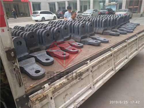 河南金宇耐磨材料科技 碎石機(jī)錘頭多久更換 海南碎石機(jī)錘頭